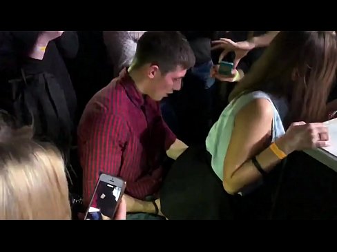 ❤️ Kev sib deev tiag nyob rau hauv ib lub nightclub Lavxias teb sab. 18-xyoo-laus Lavxias teb sab ntxhais nyob rau hauv lub qhov quav thiab qhov chaw mos fucked nyob rau hauv ib tug nightclub ❤️ zoo poj niam deev ntawm hmn.eviewporn.ru%  ﹏